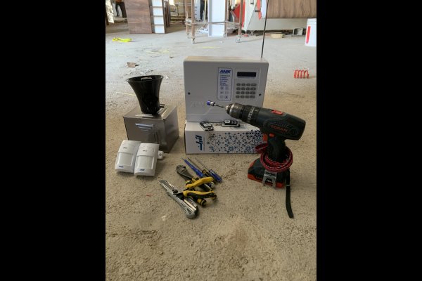 عکس دزدگیر اماکن قزوین