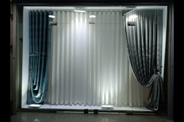 عکس پرده سرای ماوی قزوین